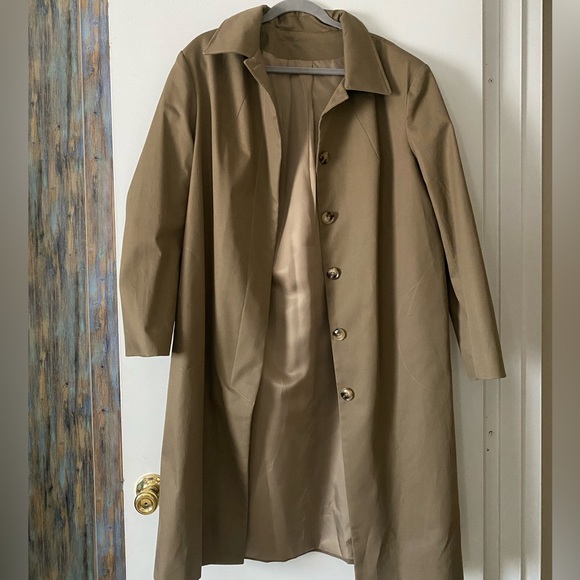 Designer tailor made trench very comfy and high quality - Picture 2 of 3